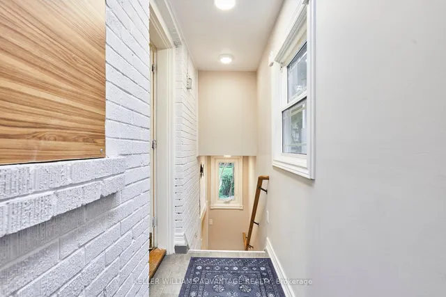 Additional image 23 of 128 Harewood Ave