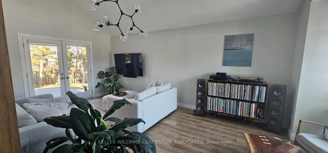 Additional image 8 of 2130 Salma Cres