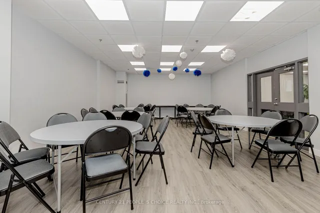 Additional image 42 of 4 Lisa St Unit 404