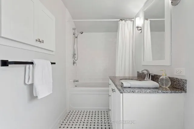 Additional image 20 of 19 Cathedral Bluffs Dr