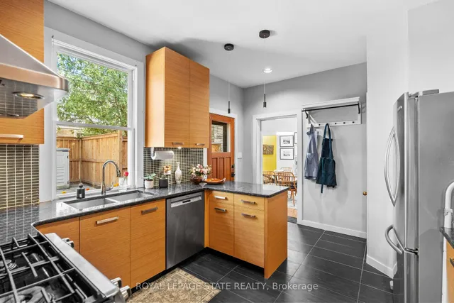 Additional image 21 of 248 Bold St