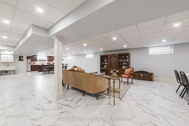 Additional image 33 of 221 Glover Rd