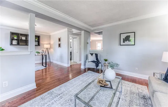 Additional image 12 of 48 Ellis Ave