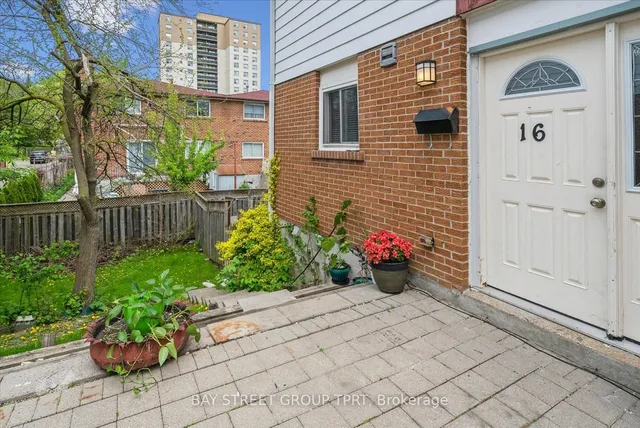 Additional image 4 of 16 Bur Oak Way