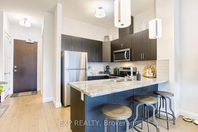 Additional image 8 of 101 Locke St Unit 615