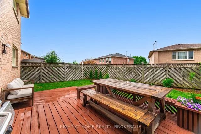 Additional image 30 of 172 Merrilee Cres