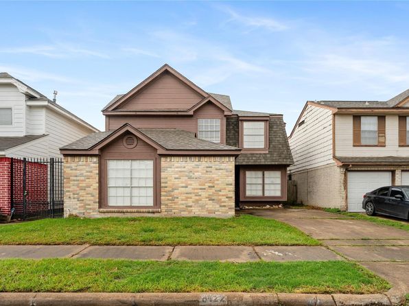 6422 Chatham Island Ln, Houston, TX 77035
