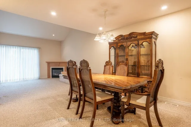 Additional image 6 of 104 Oakhampton Tr