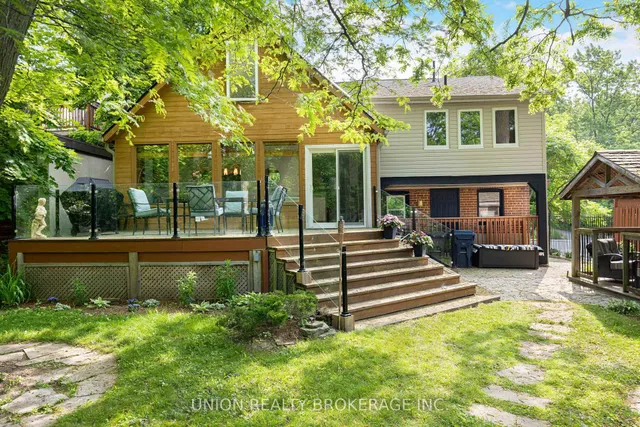 Additional image 27 of 120 Scarboro Cres