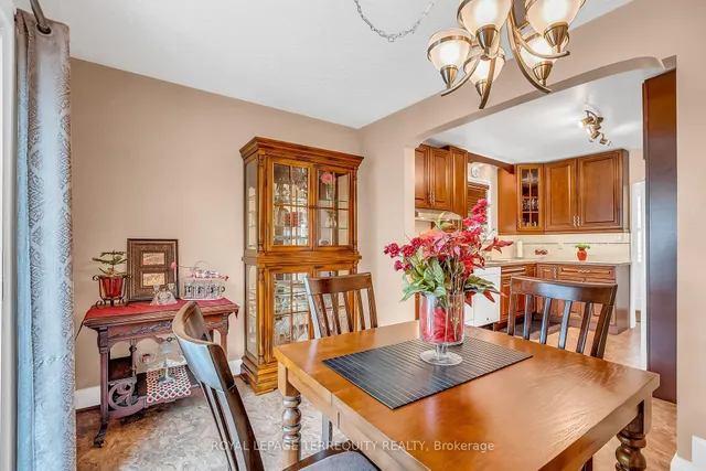 Additional image 7 of 40 Whitley Ave