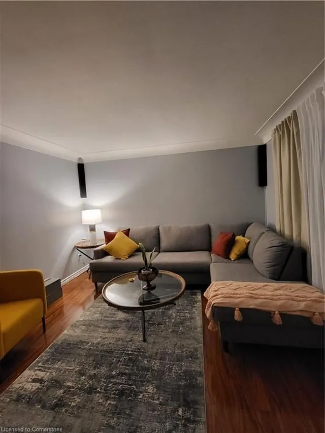 Additional image 4 of 490 Cochrane Rd