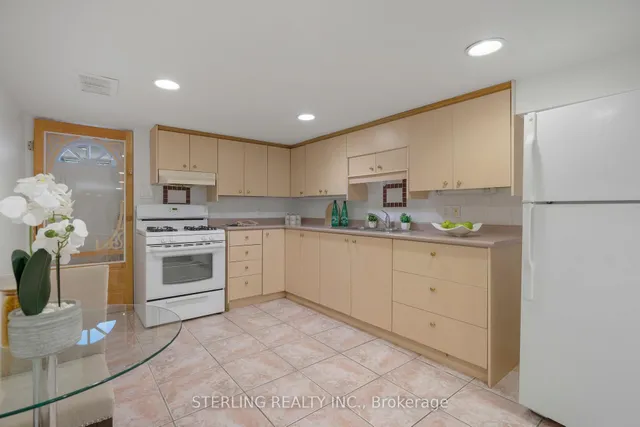 Additional image 23 of 13 Auburn Ave