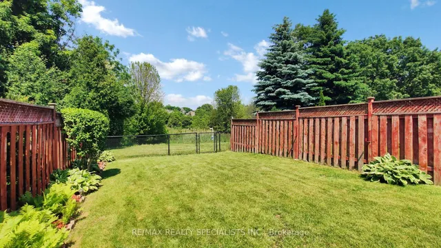 Additional image 4 of 122 Pressed Brick Dr