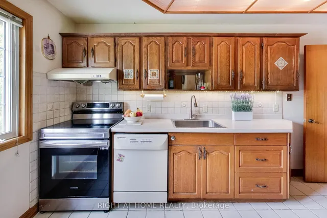 Additional image 21 of 8 Suraty Ave