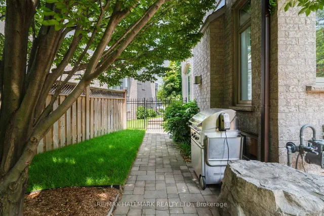 Additional image 43 of 2092 PINEVALLEY Cres