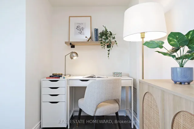 Additional image 19 of 120 Dallimore Circ Unit #608