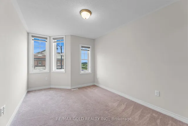 Additional image 34 of 120 Finegan Circ