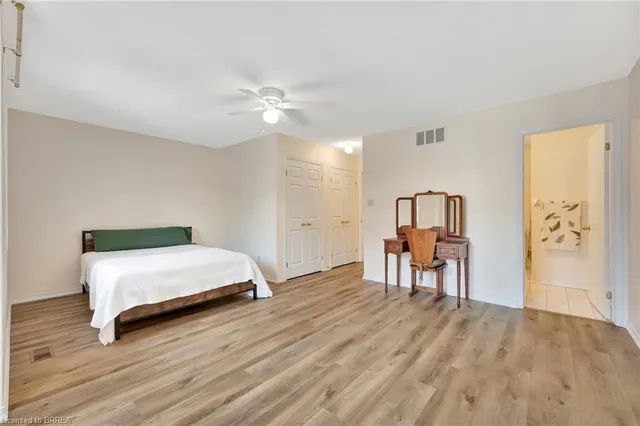 Additional image 16 of 31 Moss Blvd Unit 26