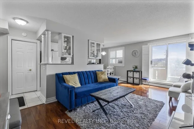 851 Queenston Rd Unit 406