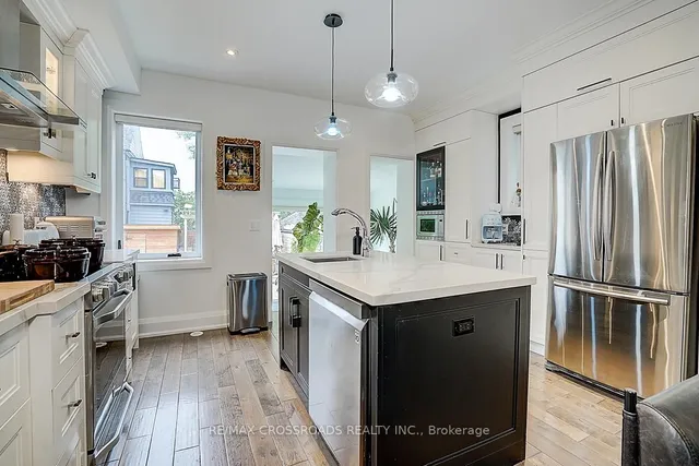 Additional image 22 of 28 Chisholm Ave