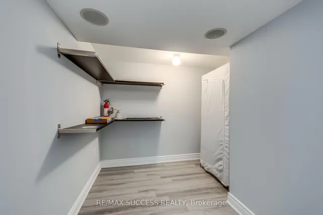 Additional image 26 of 4275 Murvel Ave