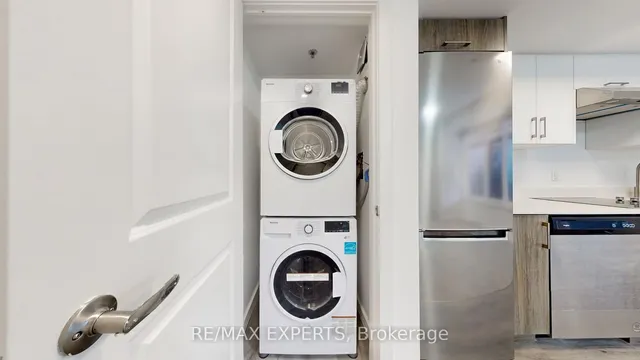 Additional image 16 of 45 Connaught Ave Unit 102