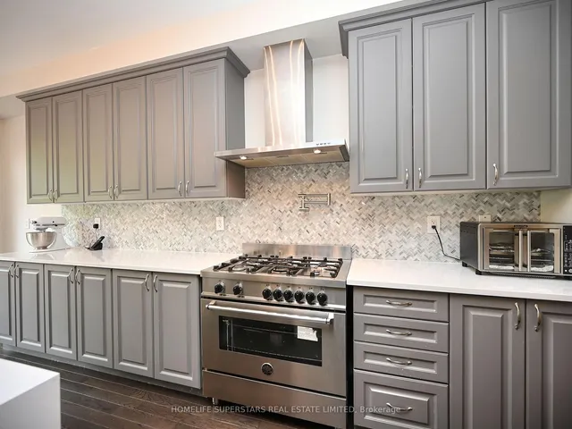 Additional image 24 of 41 Provost Tr