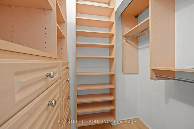 Additional image 31 of 168 Macpherson Ave