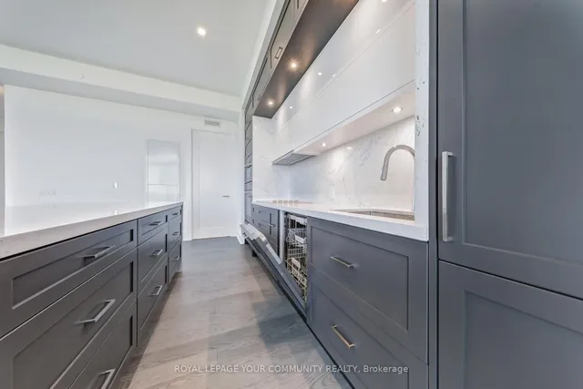 Additional image 7 of 10 Inn On The Park Dr Unit 3303