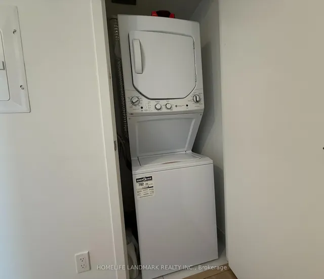 Additional image 16 of 501 Yonge St Unit 2208