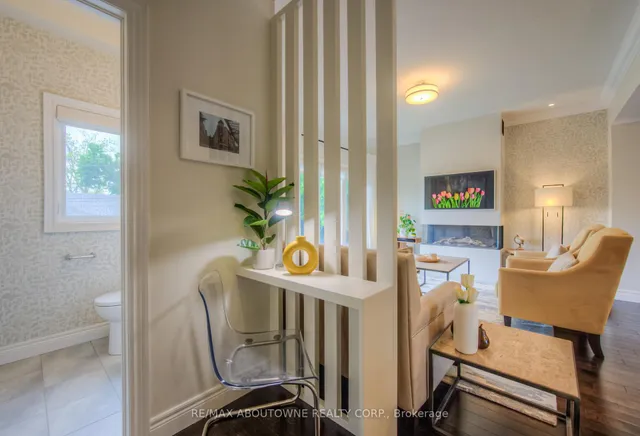 Additional image 21 of 44 Flamboro St Unit 7