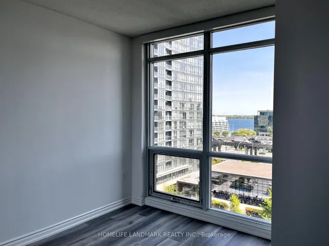 Additional image 8 of 15 fort york Blvd Unit 912