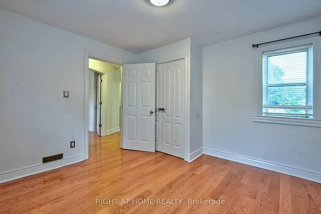 Additional image 20 of 90 Woodward Ave