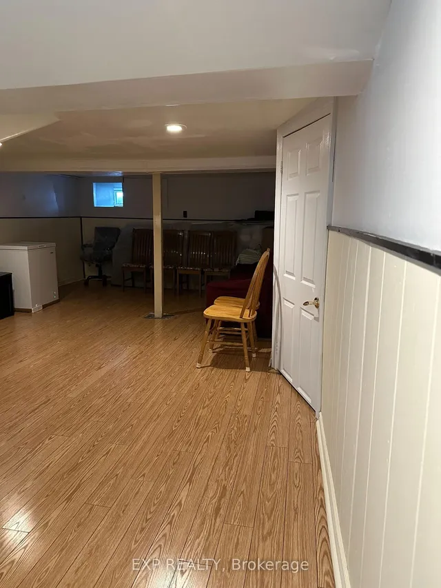 Additional image 19 of 21 Oak Ave