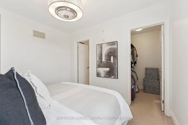 Additional image 26 of 1137 Duignan Cres