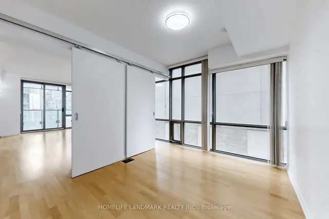 Additional image 16 of 38 Grenville St Unit 808