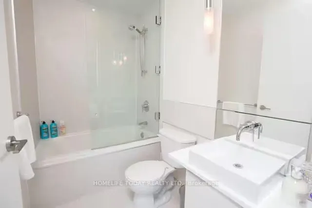 Additional image 26 of 8 Charlotte St Unit 1502