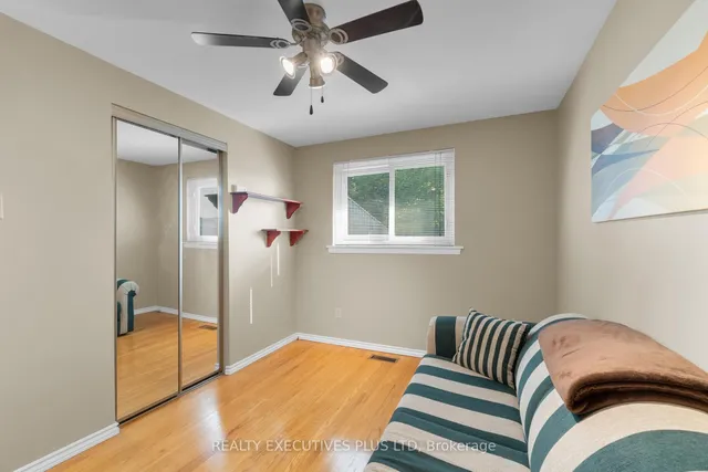 Additional image 21 of 23 Brookdale Cres