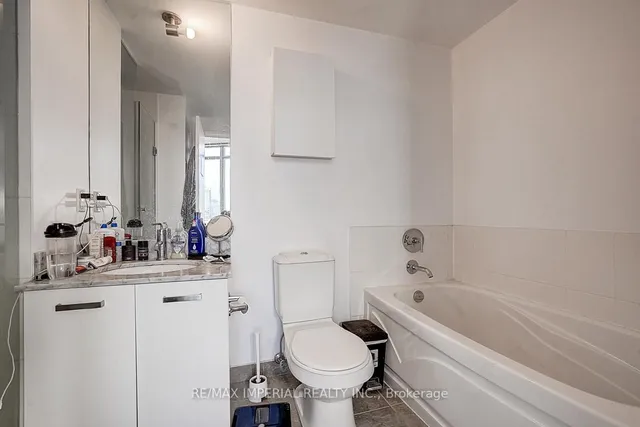 Additional image 26 of 832 Bay St Unit 3405