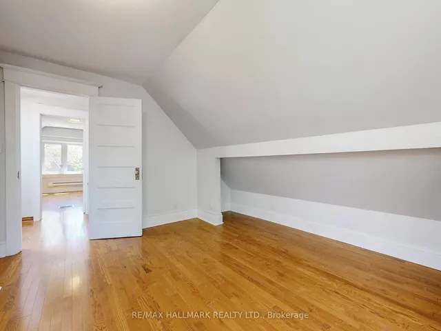 Additional image 30 of 34 Strathcona Ave