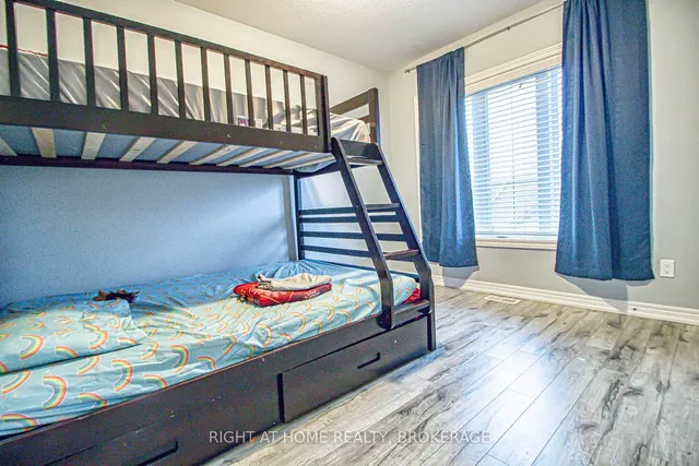 Additional image 12 of 13 Waterview Dr