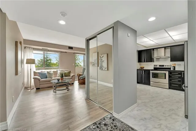 3267 King St Unit 404