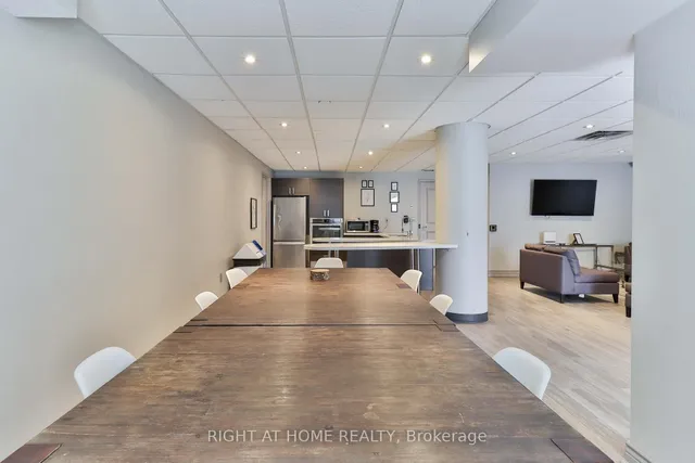 Additional image 29 of 330 Adelaide St Unit 308