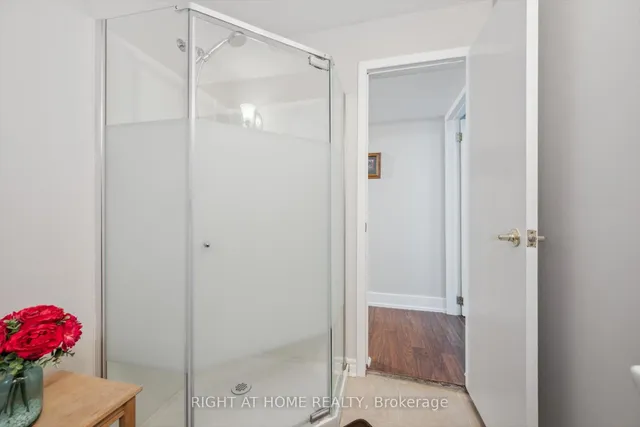 Additional image 34 of 90 Clement Rd