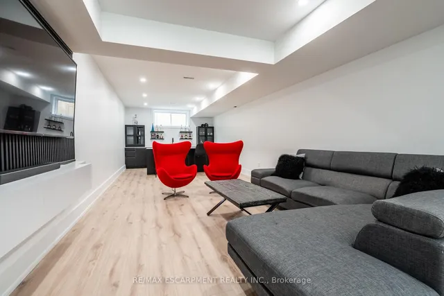 Additional image 33 of 86 Valleyview Dr