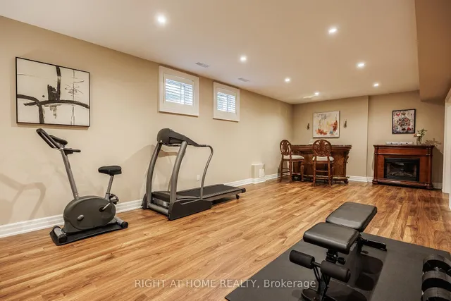 Additional image 36 of 2 Fairway Rd