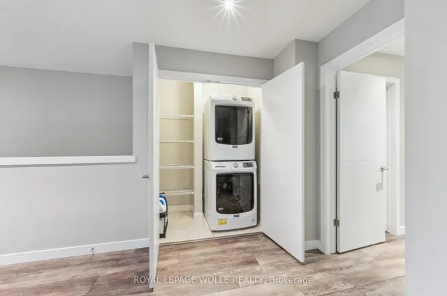 Additional image 32 of 946 Robert Ferrie Dr