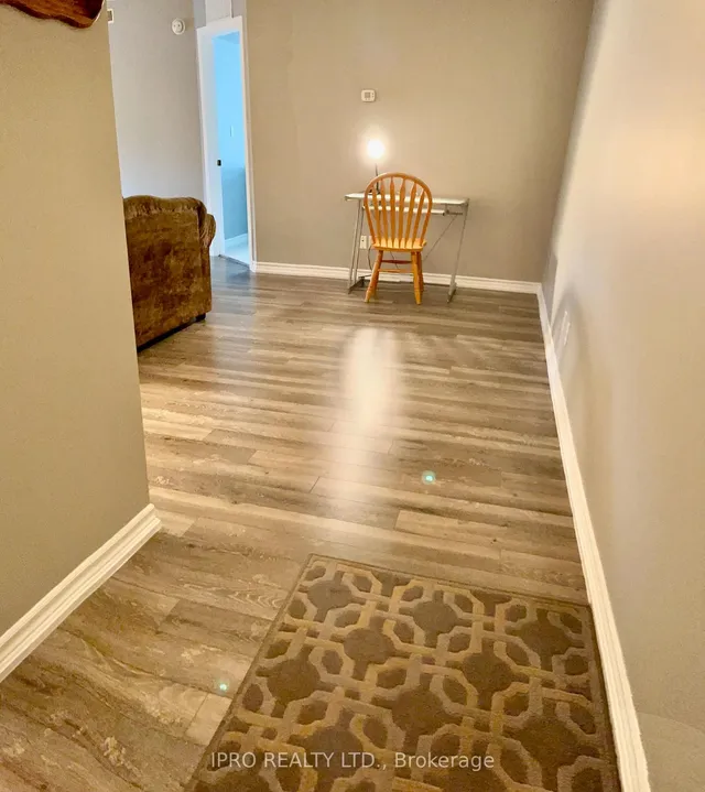 Additional image 3 of 4013 Kilmer Dr Unit 112