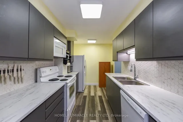 Additional image 13 of 282 Royal Salisbury Way