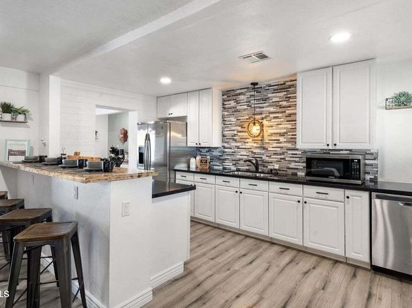 3330 E Cypress St, Phoenix, AZ 85008